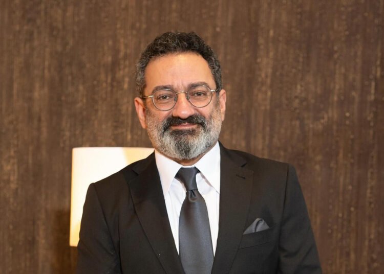 جورج خباز يصوّر مسلسلاً عالمياً في جزر الكاناري في إسبانيا