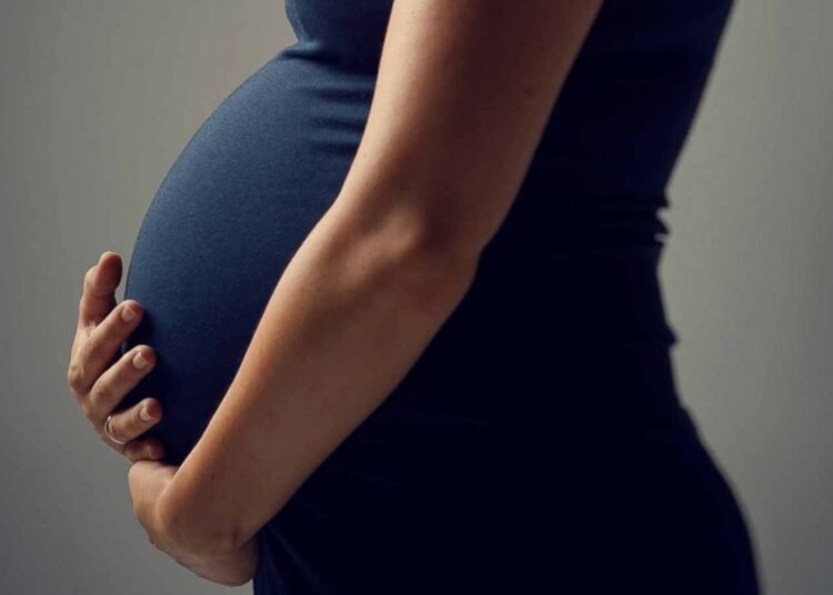 برنامج تركي يكشف فضيحة تهز العائلات في تركيا.. ما حصل صادم