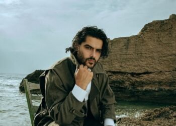 ناصيف زيتون يُشعل الأجواء في الكويت.. ليلةٌ بيضاء وحفلٌ كامل العدد