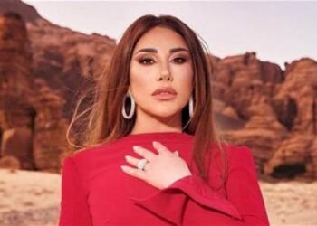 نجوى كرم تفاجئ الشابة التي ساعدتها بعد سقوطها في امستردام