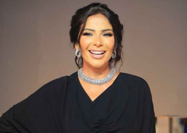 منى زكي في أول تعليق بعد حصولها على جائزة التميّز في “مهرجان جمعية الفيلم”
