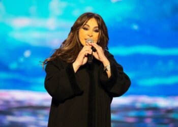 اليسا تتصدى لرجال الأمن في المانيا بسبب معجب من ذوي الارادة الصلبة