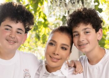 أصالة تحتفل بعيد ميلاد توأمها آدم وعلي وتوجه لهما رسالة مؤثرة