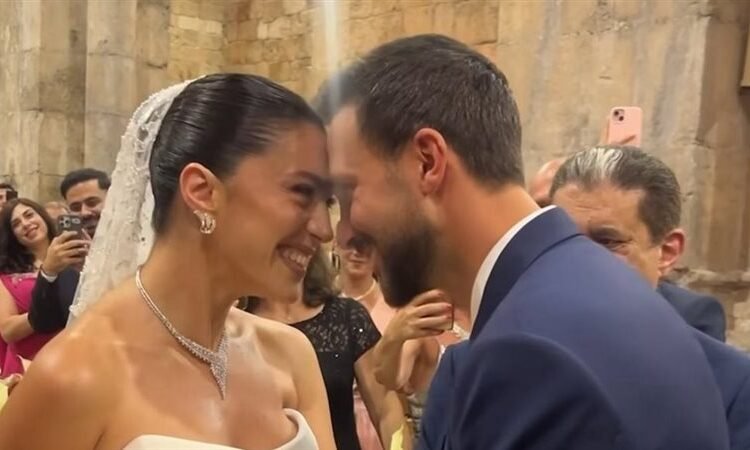 ستيفاني عطالله وزاف يدخلان القفص الذهبي