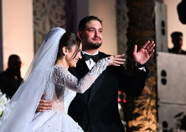 زواج رنا رئيس يتصدر وفستان العروس يلفت الأنظار