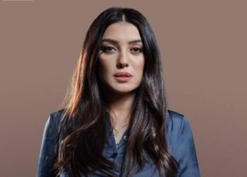 كندة علوش تتحدث عن مرضها وتكشف سبب ارتداء رباطا ضاغطا في يدها