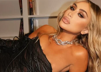 مايا دياب تخطف الأنظار بإطلالة جريئة من توقيع جان لويس صبجي