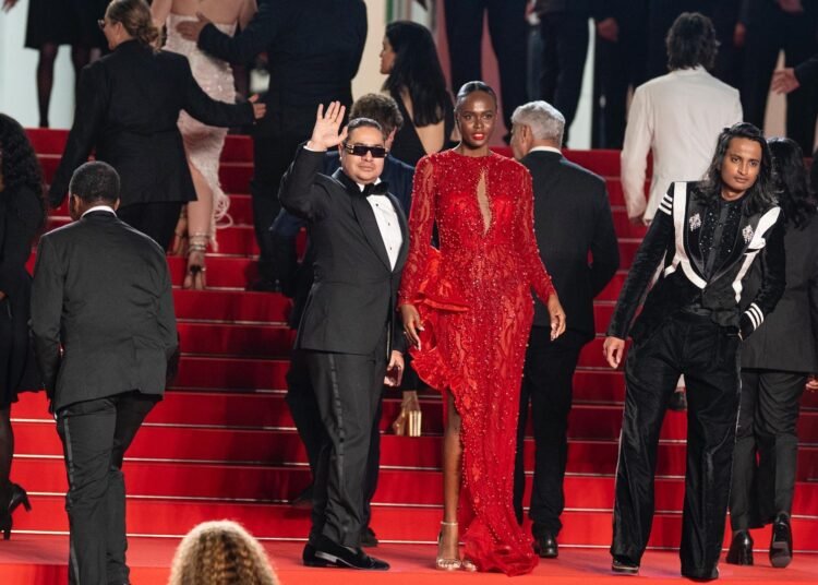 فساتين المصمم العالمي نبيل يونس المذهلة تغزو السجادة الحمراء لمهرجان كان السينمائي