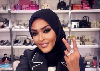 الفنانة وعد تخضع لعملية جراحية في عينها وفيديو يوثق حالتها