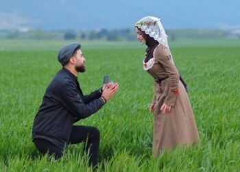 عبير الصغير تحتفل بعقد قرانها واطلالتها تلفت الأنظار