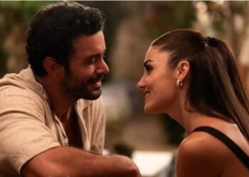 فيديو يفضح اعجاب هاندا ارتشيل بـ باريش أردوتش.. تبادلا نظرات رومانسية