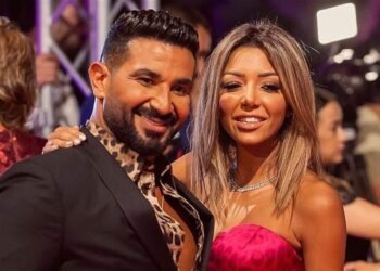 زوجة أحمد سعد تكشف تفاصيل وضعه الصحي بعد تعرضه لحادث مروع