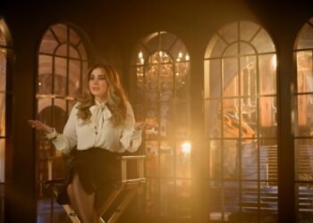 رحلة وثائقية ملهمة لألمع نجوم العالم العربي والخليج