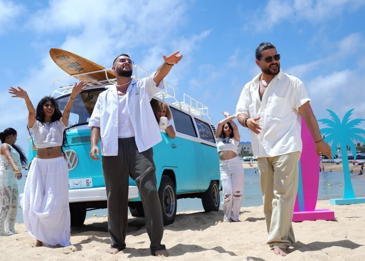 “يا مسافر”.. ديو يجمع ناصيف زيتون وزهير بهاوي في مزيج مغربي 