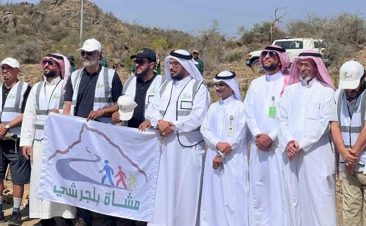 السعودية تزرع 400 شجرة في منتزه التلال الوطني