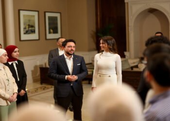 الأميرة رجوة تستقبل والأمير الحسين أوائل الأردن