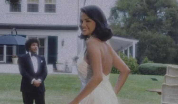 اللقطات الرومانسية الأولى من حفل زفاف سيلينا غوميز وبيني بلانكو