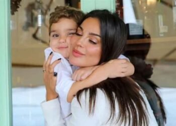 نادين نسيب نجيم تحتفل بعيد ميلاد ابنها وتصميم قالب الحلوى يلفت الأنظار