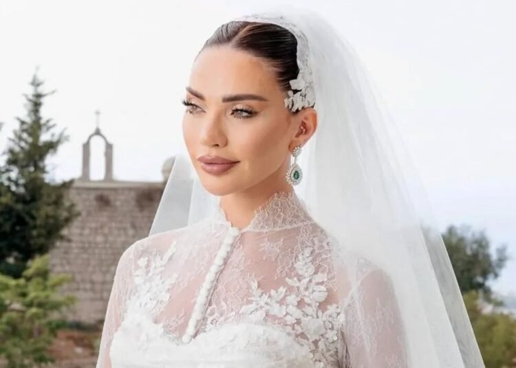 داليدا خليل تحتفل بزفافها واطلالتها بالابيض تلفت الانظار