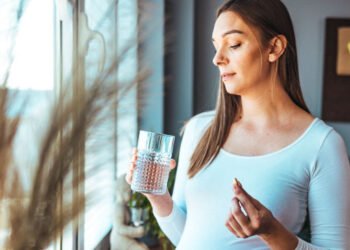 هذه أفضل الفيتامينات للمرأة قبل الحمل وبعده