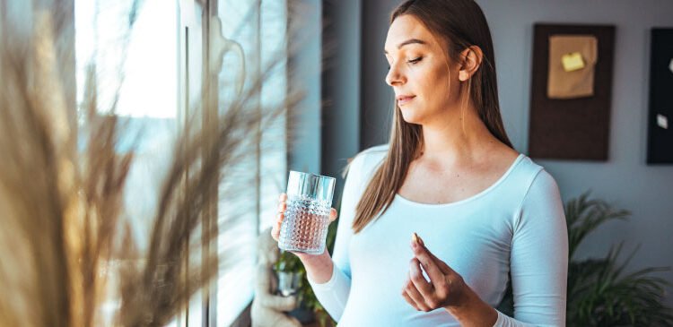 هذه أفضل الفيتامينات للمرأة قبل الحمل وبعده