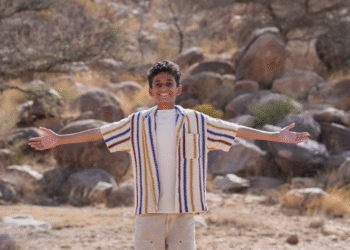 المغامرات الحماسية واستكشاف التراث السعودي في تحديات برنامج “عيش سفاري”