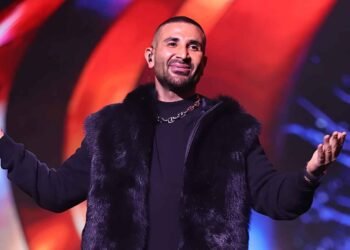 أحمد سعد يشعل كواليس “ذا فويس” بأغنية “سيبوه أنا عايزه حي”