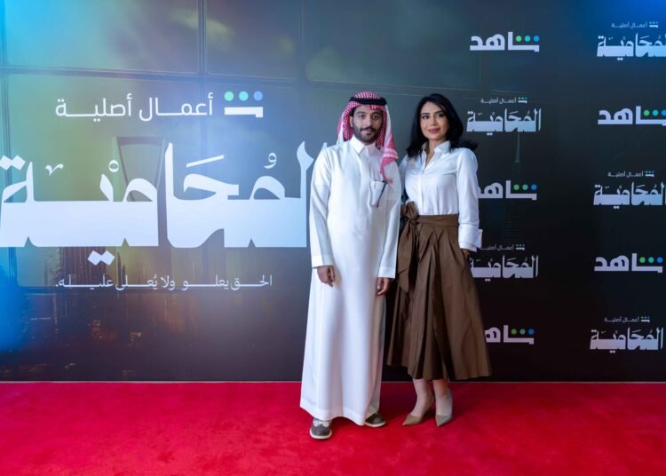 لبنى عبد العزيز تنتصر لقضايا المرأة في “المحامية”