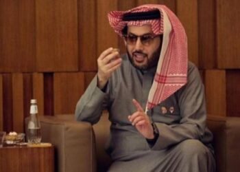 تركي آل الشيخ يعلن بدء تحضيرات “العيون الساهرة” بإخراج عالمي