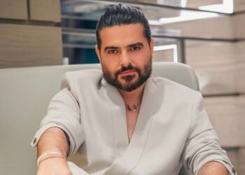 ناصيف زيتون يصطاد السمك.. ويشوّق الجمهور لـ”ذا فويس”