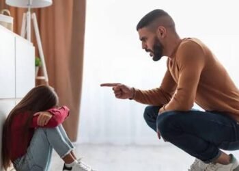 احذري التربية المشتركة مع النرجسي بعد الطلاق