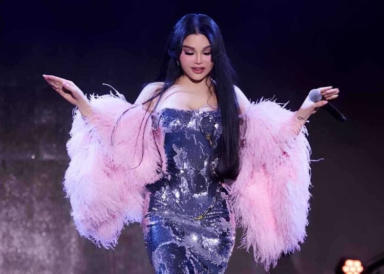 هيفاء وهبي توجه رسالة لجمهورها السعودي بعد حفل الرياض