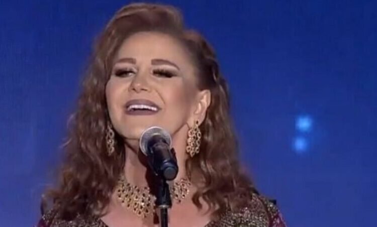 ميادة الحناوي ترد على مزاعم “الصوت غير الطبيعي” في أحدث حفلاتها