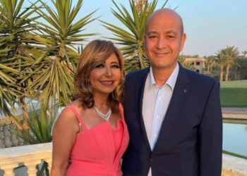 عمرو أديب ولميس الحديدي يتجاهلان الطلاق ويدعمان “الفراعنة”