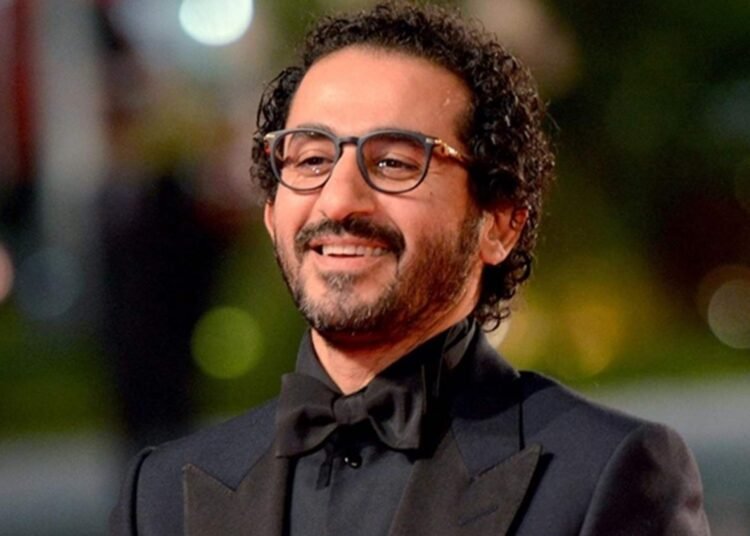 أحمد حلمي يوجّه رسالة غامضة لجمهوره ويُقلقهم على صحته