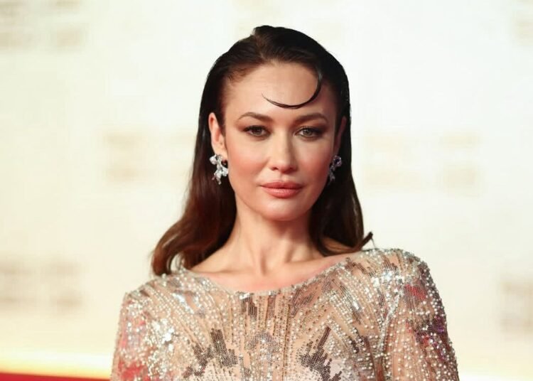 شربل زوي يوقّع إطلالة النجمة أولغا كوريلنكو في افتتاح “البحر الأحمر السينمائي”