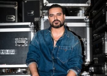 ناصيف زيتون ينهار بالبكاء ويكشف سرًا عائليًا لأول مرة