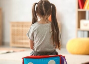 كيف نقرأ مشاعر الطفل الذي لا يُعبّر بالكلام؟