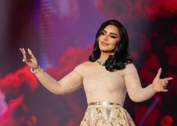 نجمات الفن يحتفلن بعيد ميلاد أحلام