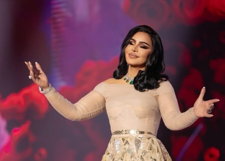 نجمات الفن يحتفلن بعيد ميلاد أحلام