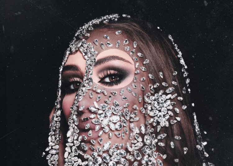 لورا خليل.. بدنا نروء! مايا دياب “أيقونة” ونقطة عالسطر!