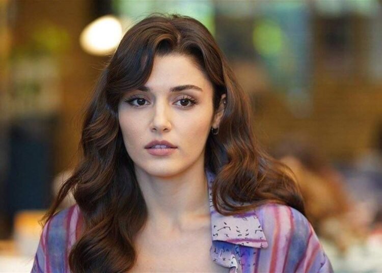 مذكرة توقيف بحق هاندا ارتشيل وحبيبها السابق لهذا السبب