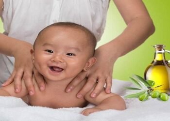 خصائص زيت الزيتون وتأثيره على بشرة الرضيع