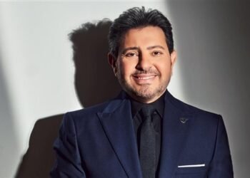 هاني شاكر يتلقى رسائل دعم من الوسط الفني بعد وعكته الصحية