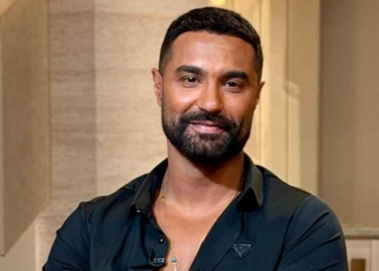 كريم فهمي يعلن تفاصيل إصابته بجلطتين وعلاقته بزوجته