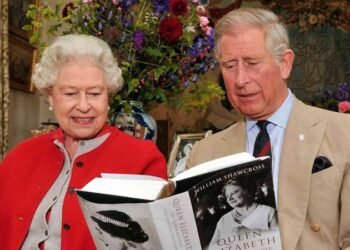 لحظة مؤثرة للملك تشارلز في ذكرى إليزابيث الثانية