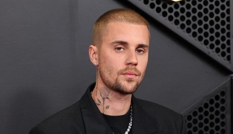 جاستن بيبر يتفوق على ليدي غاغا وبيونسيه في كوتشيلا