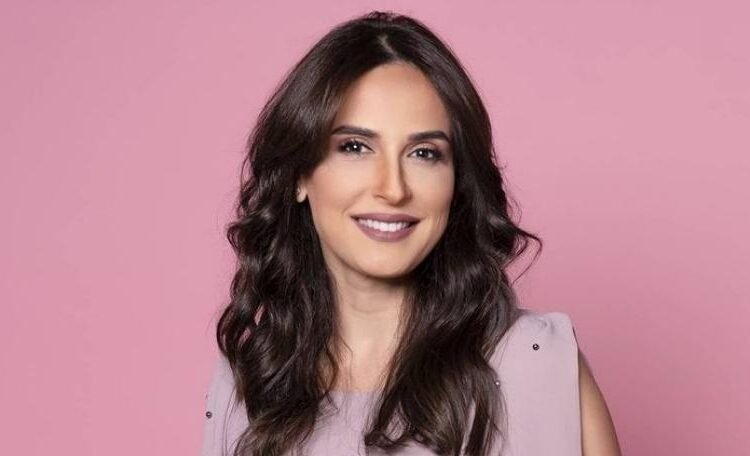 إلسا زغيب.. طموح لا يهدأ بين وهج النجومية ودفء الأمومة