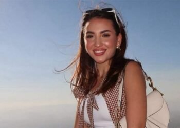 سارة الورع ترد على جدل رقصها الدبكة وهي حامل