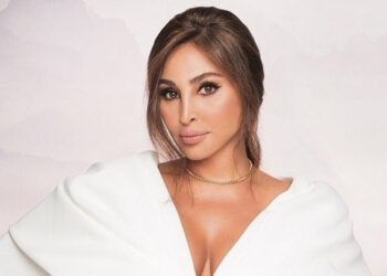 اليكم كواليس التعاون بين إليسا وهذا الشاعر